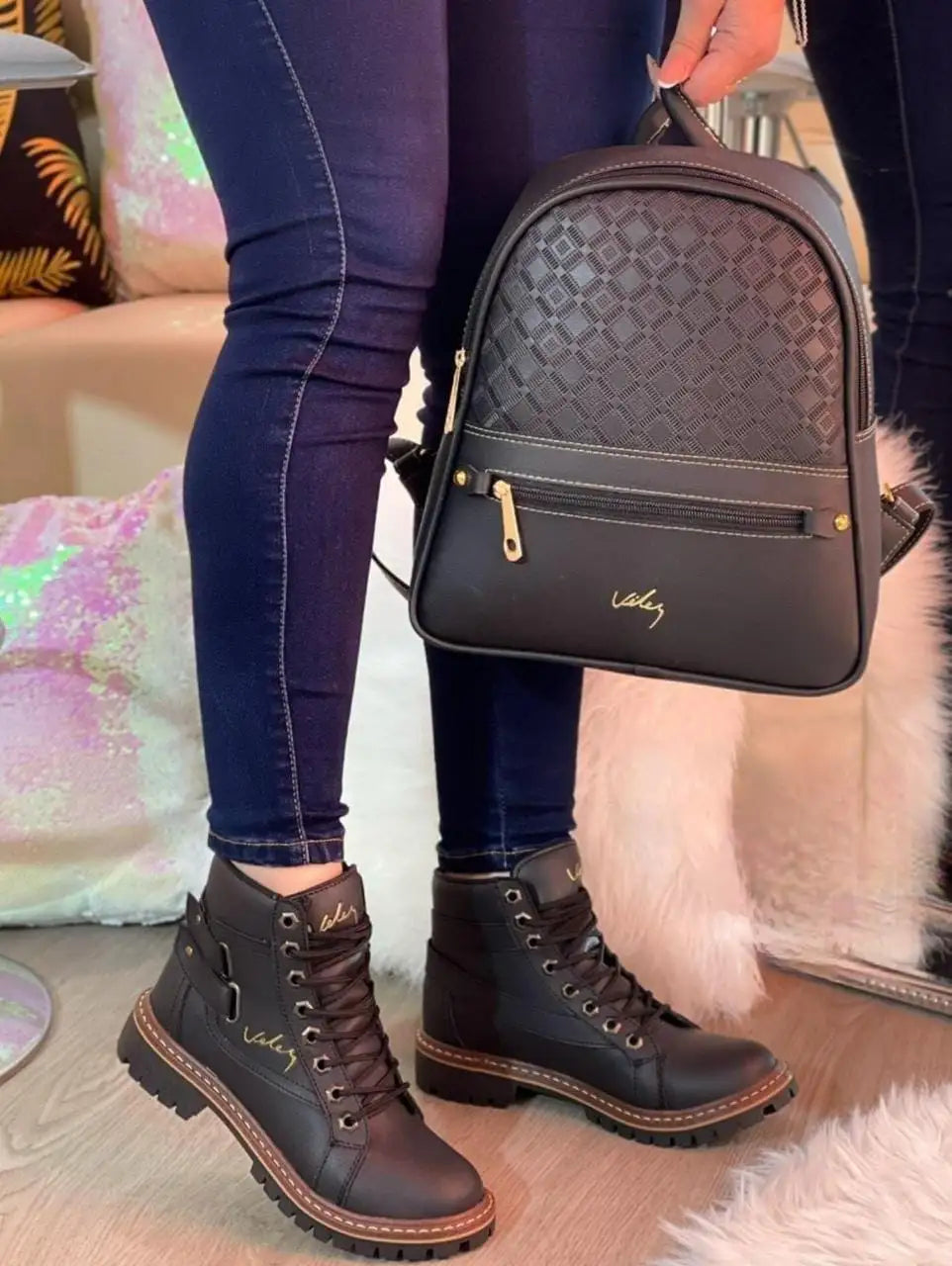 Combo Vélez Botín + Mochila Más Deseado – Edición Especial 🎁